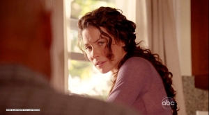 Kate (Evangeline Lilly) in Lost